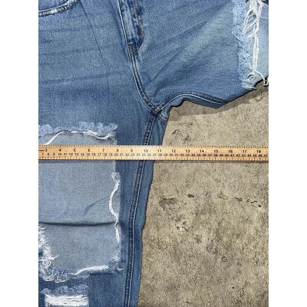 FashionNova Jeans‎ Womens Size 7 Blue High Rise Distressed Denim